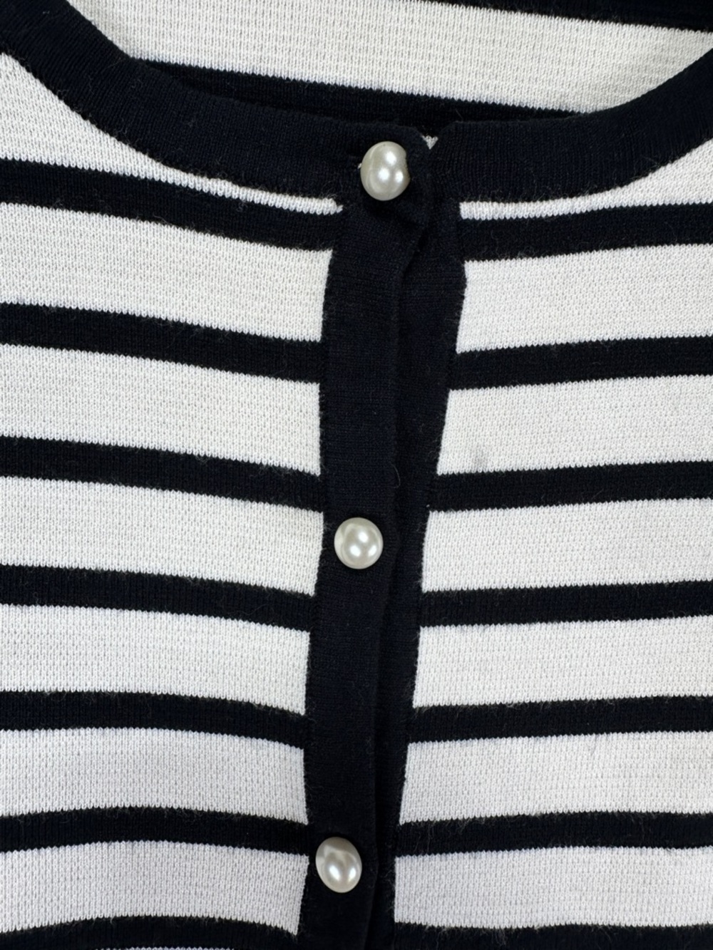 Zara Knit Striped Cardigan Black White Pearl Button Cropped Sweater L - Picture 5 of 7